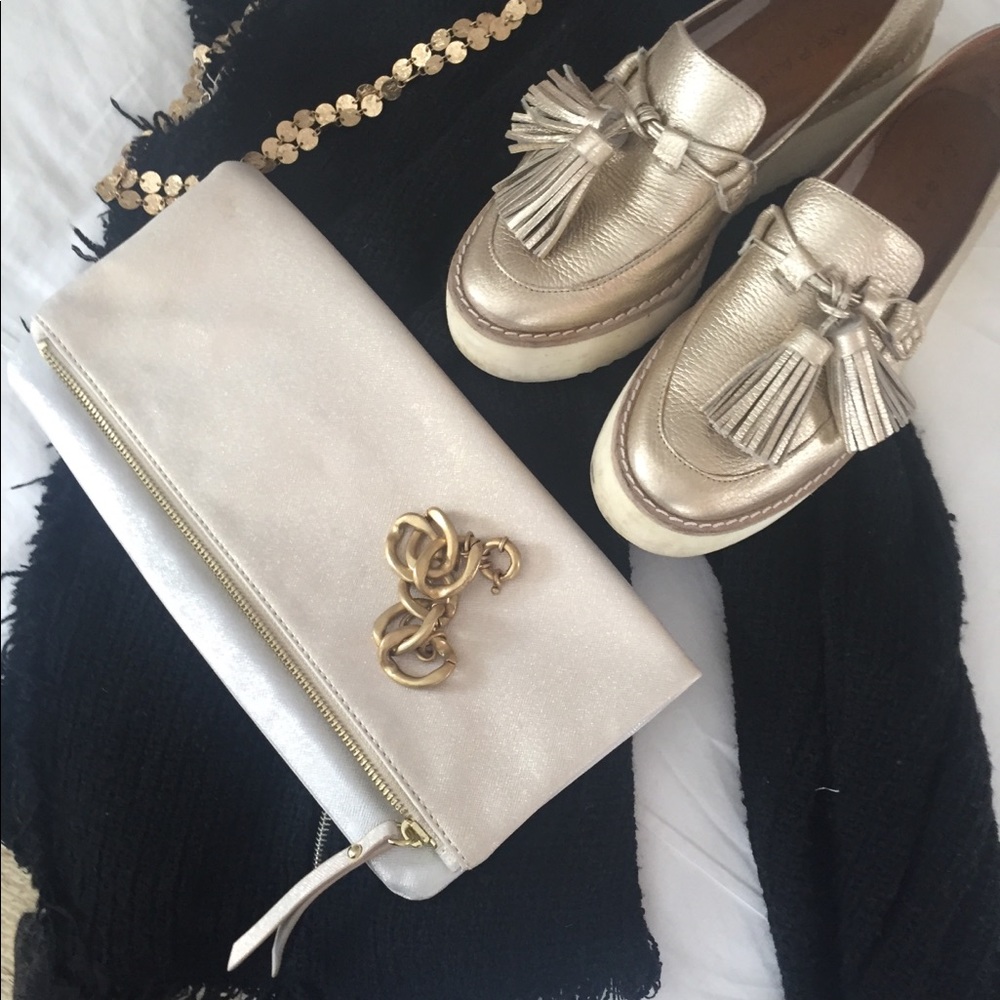 Banana Republic Purse